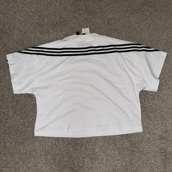 Adidas Short Sleeve Top - Picture 2 of 4